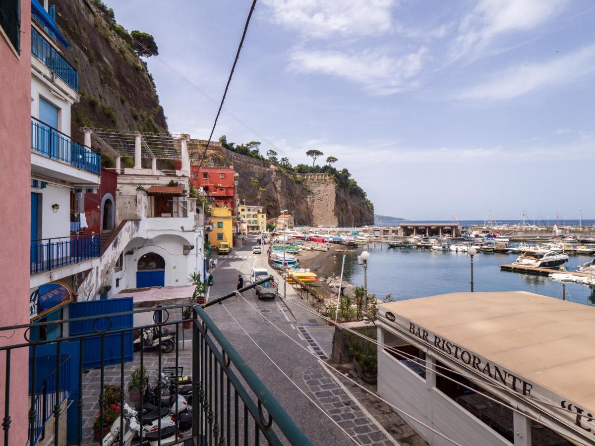 Casa Mariarosa - Seaside Apartment With Balcony ปิอาโนดิซอร์เรนโต ภายนอก รูปภาพ